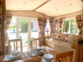 Whitecliff Bay Seaside Caravan